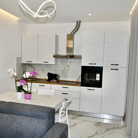 Apartment Jasmin Pt Turate